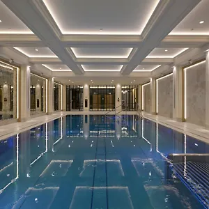 فندق Saski Curio Collection By Hilton